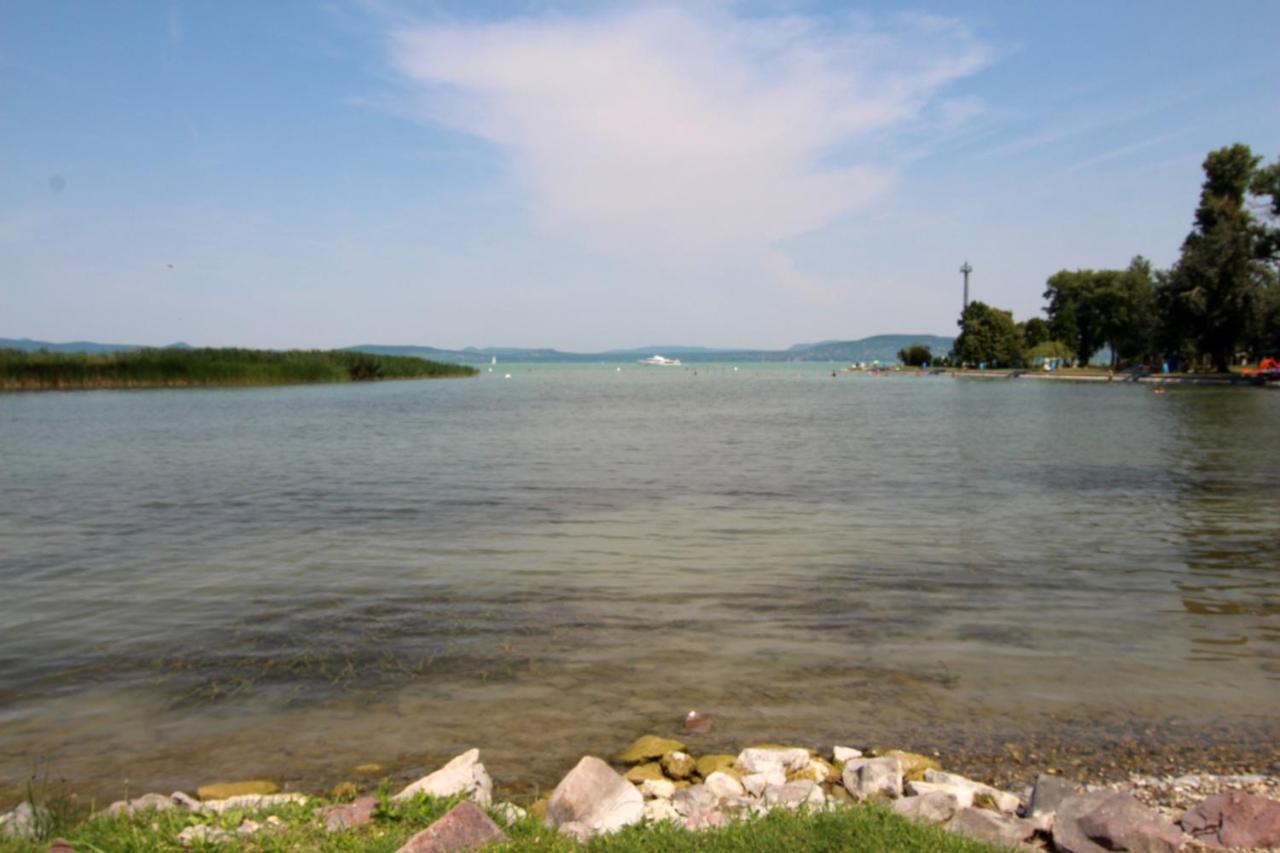Margaréta Apartmanház Balatonboglár Kültér fotó
